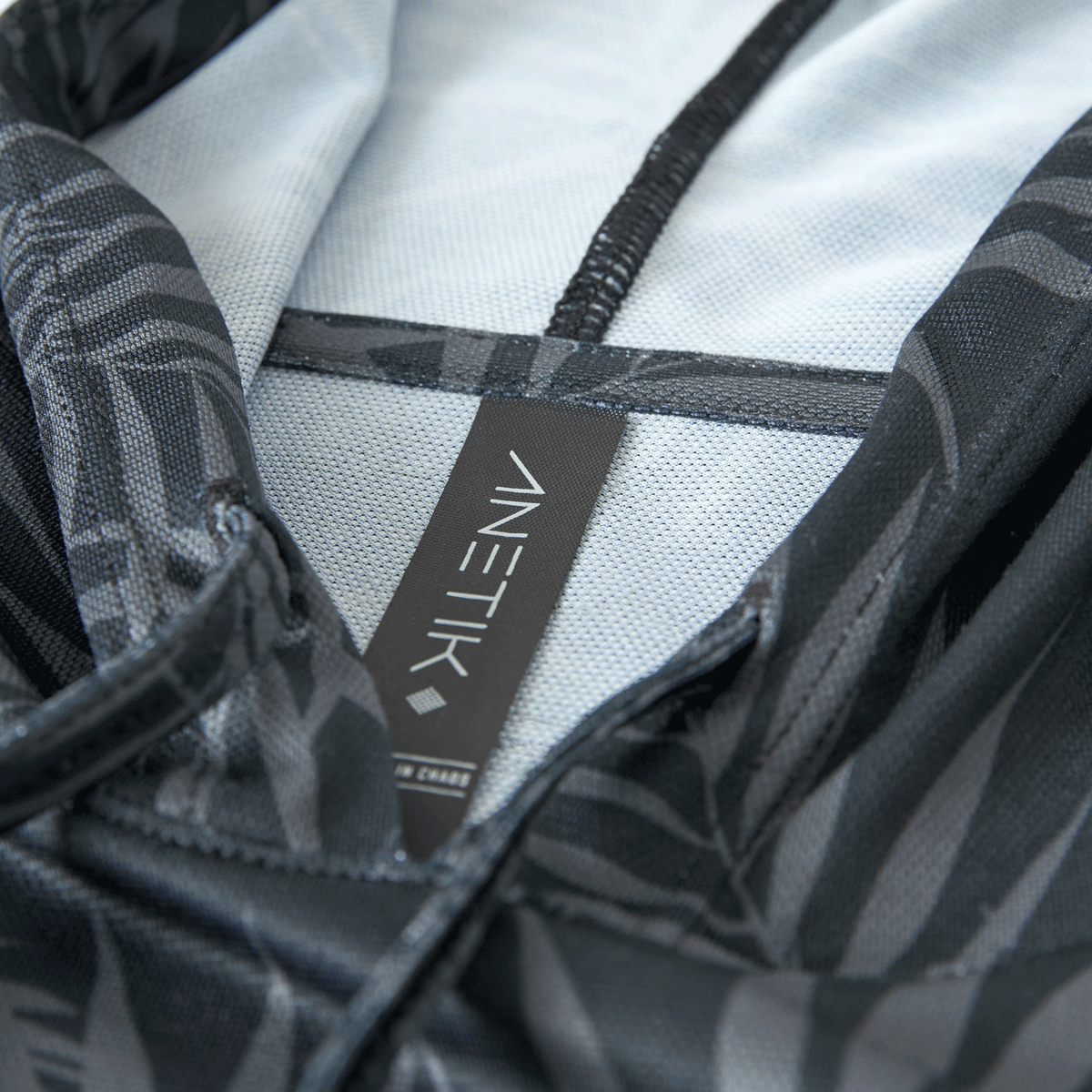 PALMS BLACK
